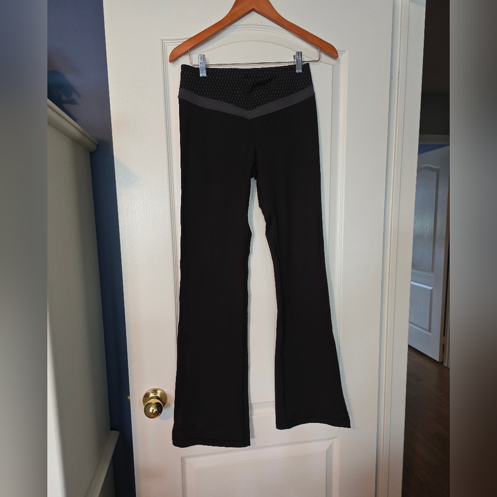 VSX Black Leggings with Gray Detail